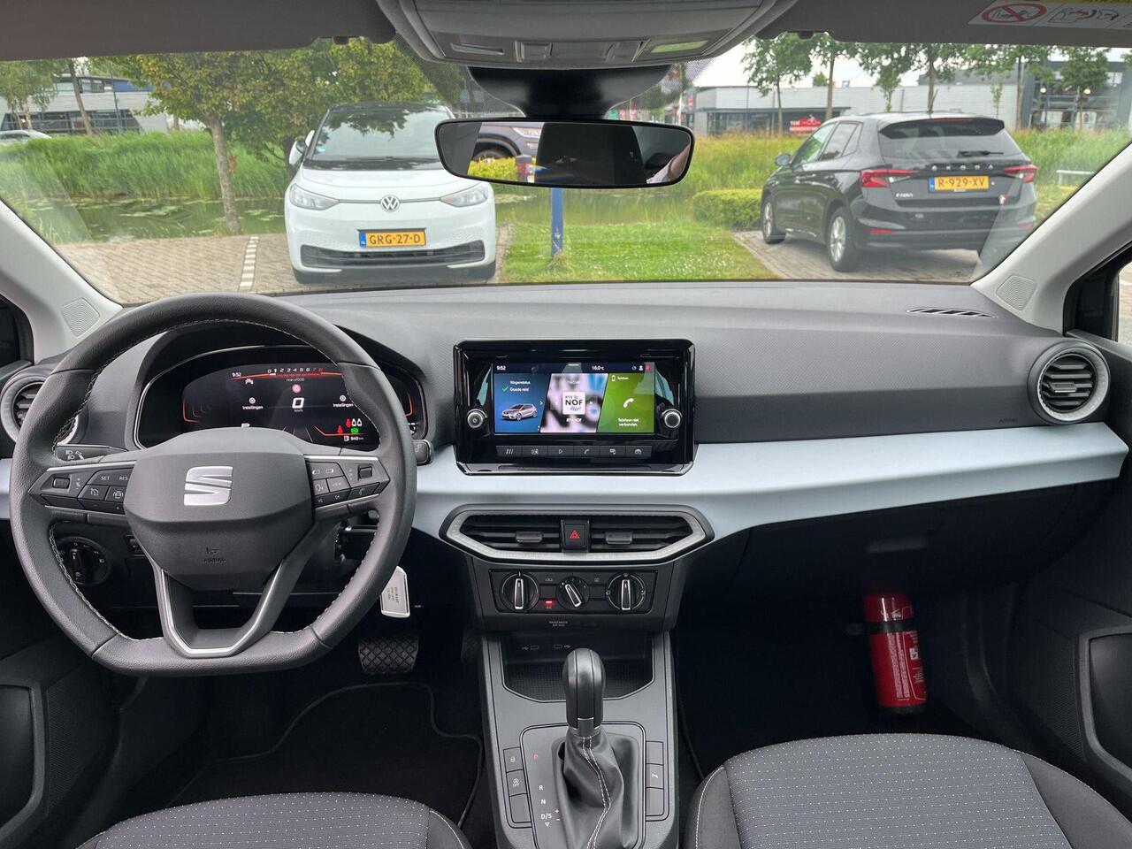 Seat IBIZA 1.0 TSI Style Business Connect | Automaat | 110Pk |PDC | LM velgen | App Connect |