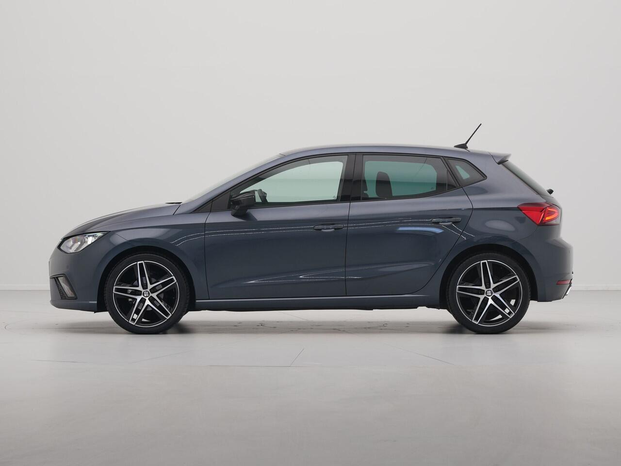 Seat IBIZA 1.0 TSI 95pk FR Business Intense Navigatie Camera Clima Carplay 129