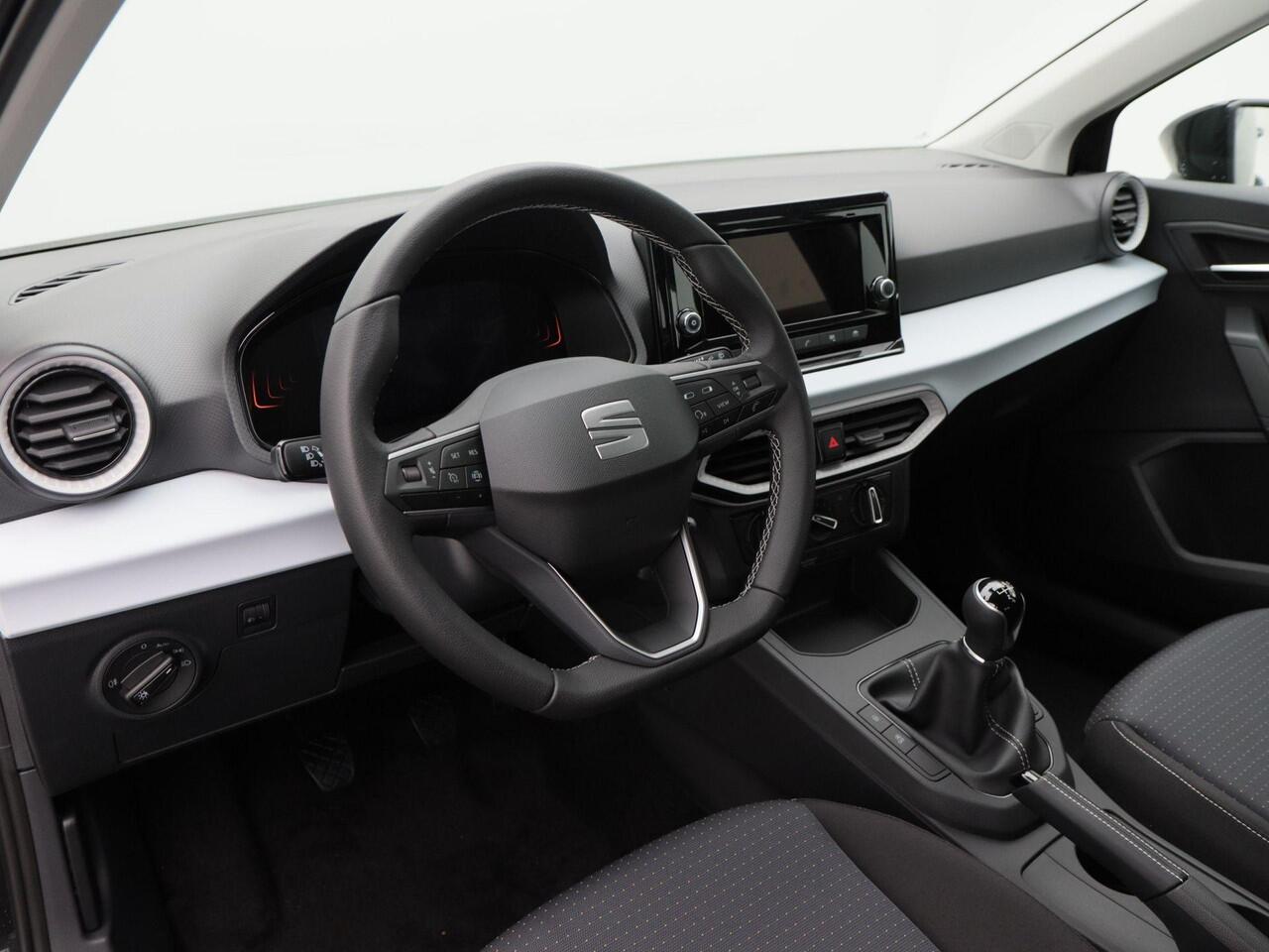 Seat IBIZA Style 1.0 TSI 95pk Apple carplay / Android auto | Cruise control | Parkeersensoren | Airco