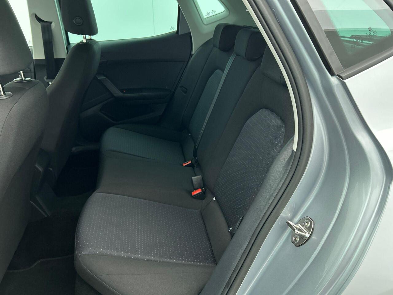 Seat IBIZA 1.0 EcoTSI Style Business Connect | Navigatie | Apple Carplay/Android Auto | Parkeersensoren | Cruise Control | Stoelverwarming | Virtual Cockpit | Lichtmetalen velgen | Climate Control