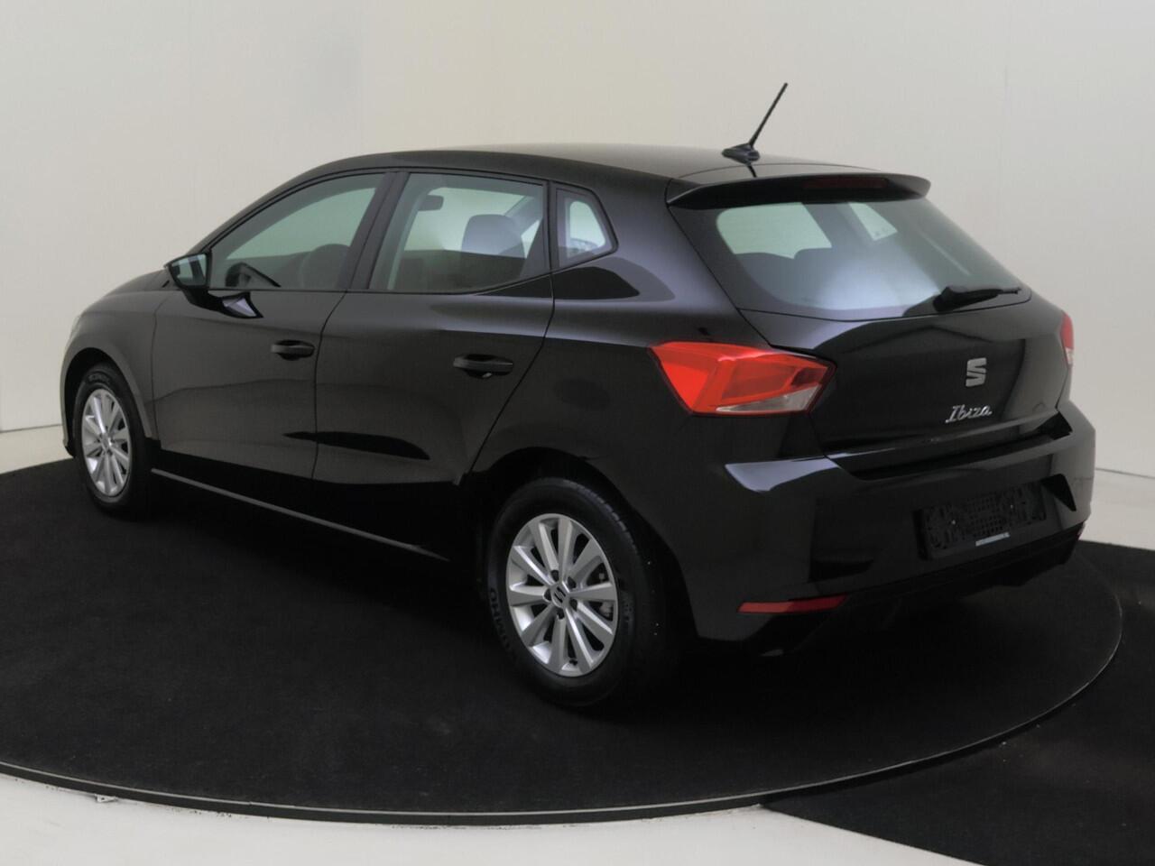 Seat IBIZA 1.0 EcoTSI Style Business Connect | CarPlay | Elektrisch inklapbare buitenspiegels | Cruise control | Digital cockpit | Climate control | Parkeersensoren achter |