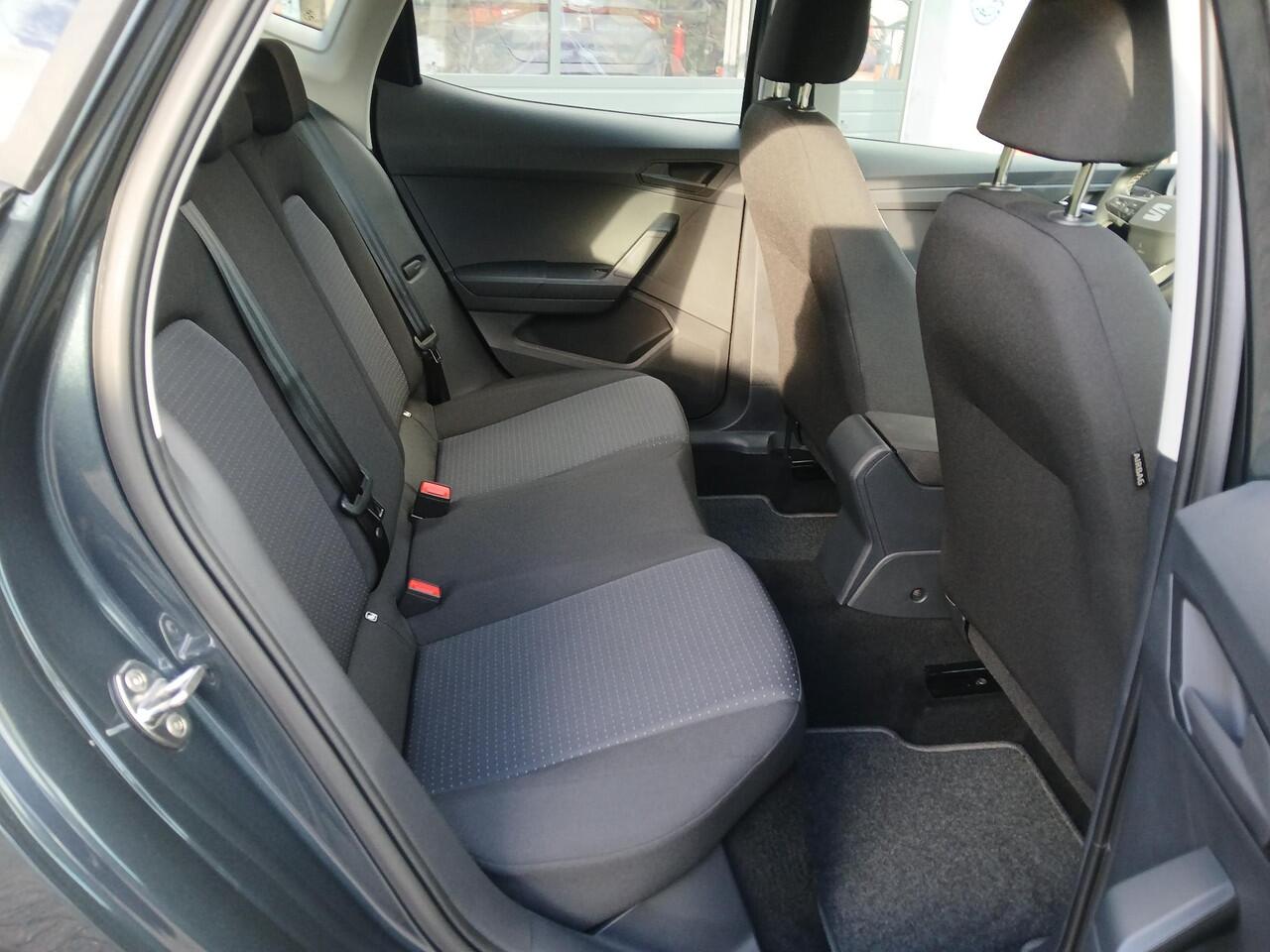 Seat IBIZA 1.0 TSI (116pk) Style Business Connect + Camera + Carplay + Dodehoek detec. + Winterpakket etc.