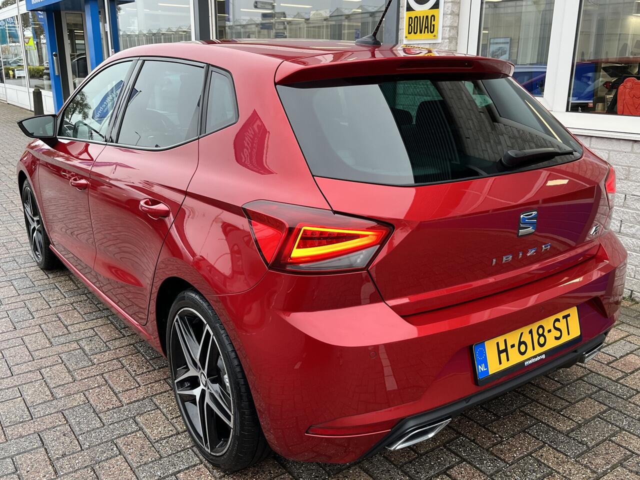 Seat IBIZA 1.0 TSI FR Business Intense / AUTOMAAT/ BEATS AUDIO/ CAMERA/ PARK. SENSOREN/ GETINT GLAS/ VIRTUAL COCKPIT/ LED/ NAVI/ CLIMA/ 17" LMV