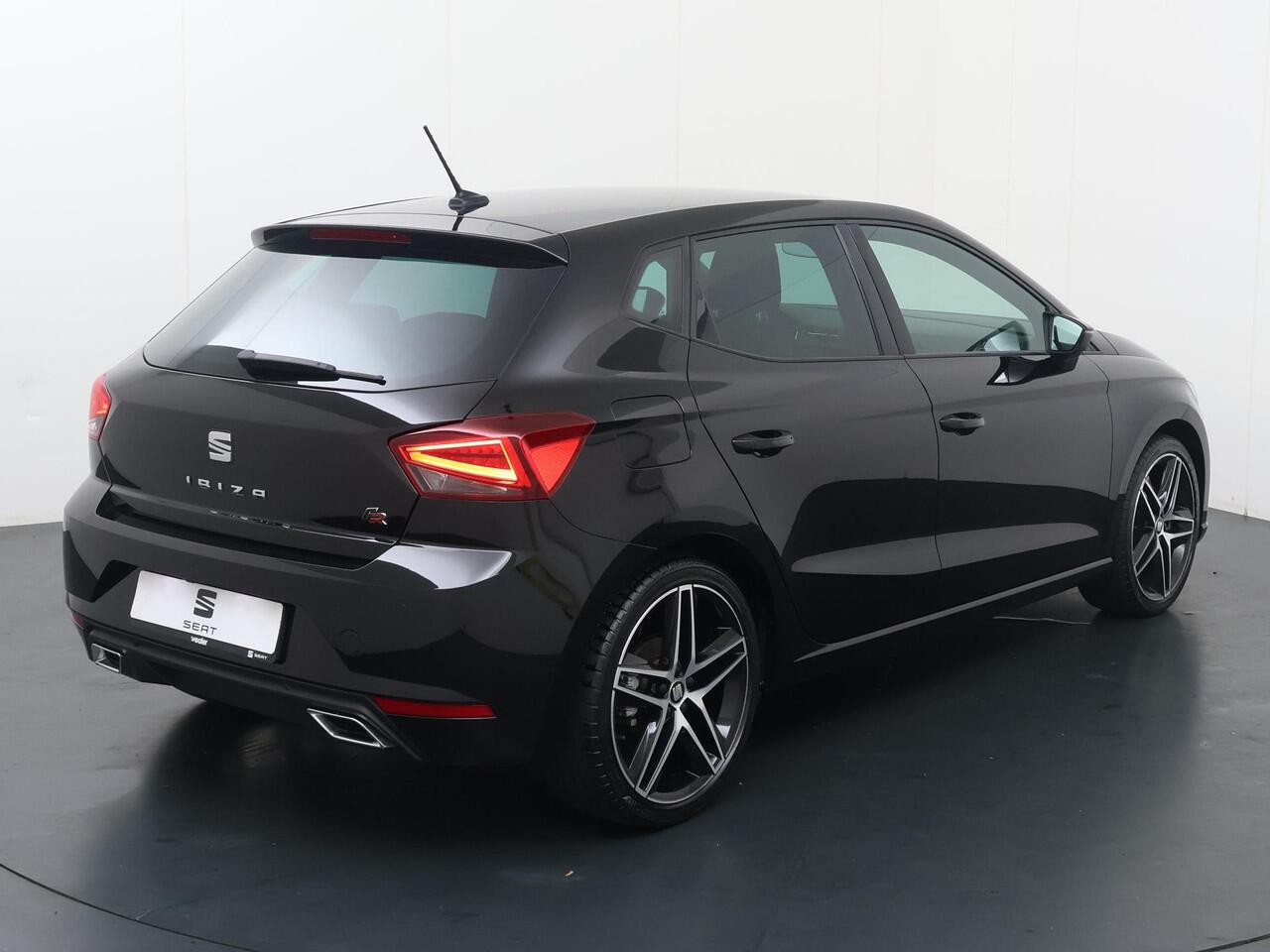 Seat IBIZA 1.0 TSI FR Business Intense Plus | 110 PK | Automaat | Beats audio pack | LED verlichting | Apple Carplay/Android Auto |