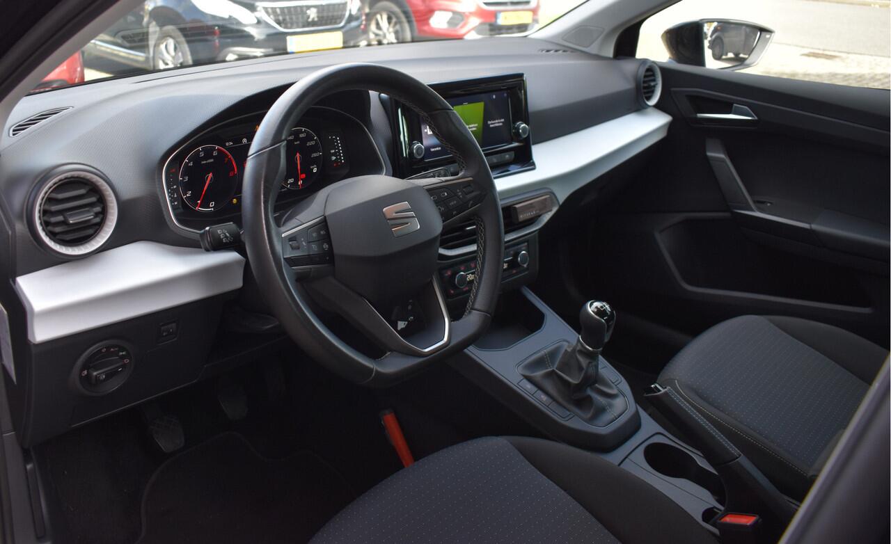 Seat IBIZA 1.0 EcoTSI Style Business Connect / Parkeersensoren / Carplay / Airco / Cruise control