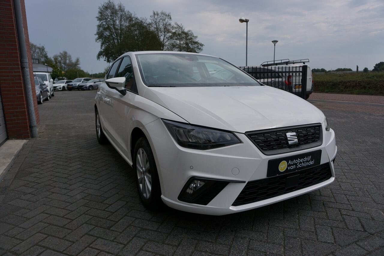 Seat IBIZA 1.0 TSI 110PK STYLE - CAMERA - PDC V+A - APPLE CARPLAY/ANDROID - ADAPT. CRUISE- STOELVERWARMING - DAB+ - LANE ASSIST - L.M. VELGEN - PRIVACYGLAS - BLUETOOTH DEALER ONDERHOUDEN - PERFECTE STAAT
