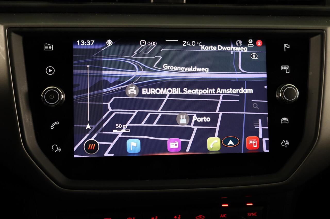 Seat IBIZA 1.0 TSI Style Business Intense 95 pk | Navigatie | Parkeersensoren | Achteruitrijcamera | Cruise control | Apple Carplay/Android Auto |