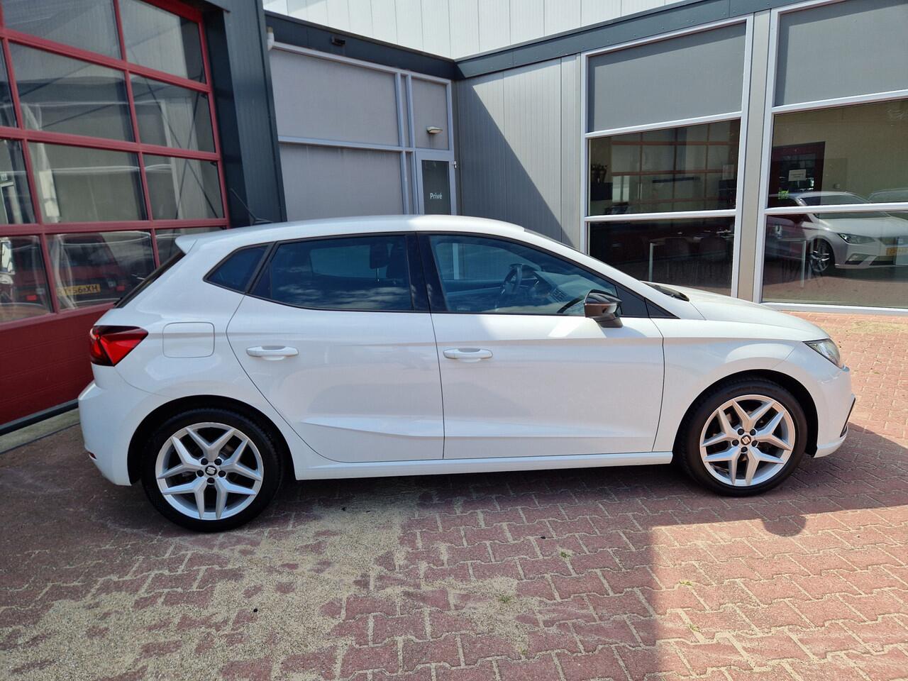 Seat IBIZA 1.0 TSI FR Business Intense 12MND BOVAG GAR | ACC | CLIMA | CARPLAY | CAMERA | KEYLESS | NAVI |