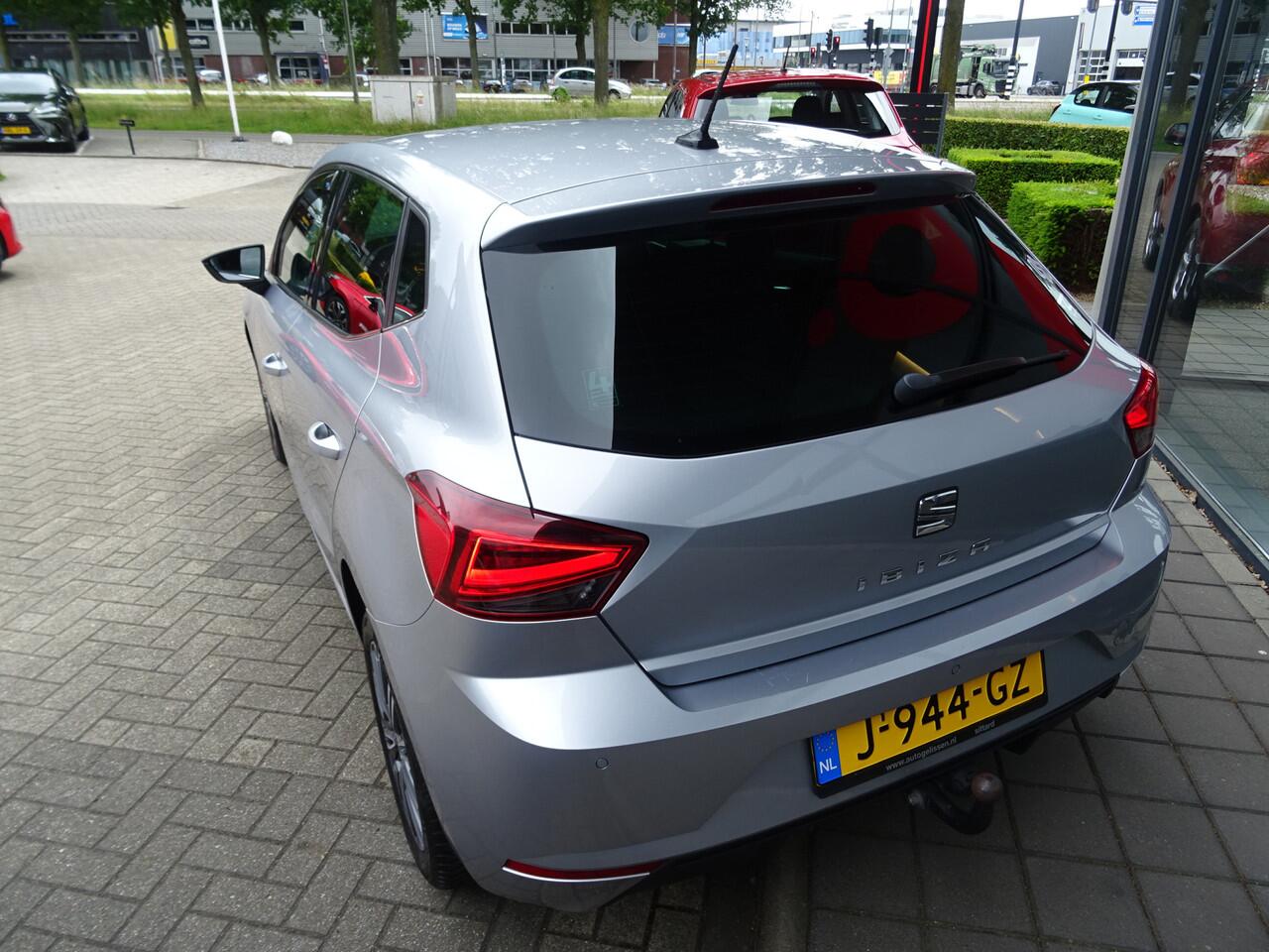 Seat IBIZA 1.0 TSI Excellence | TREKHAAK | NAVIGATIE | CRUISE CONTROL |