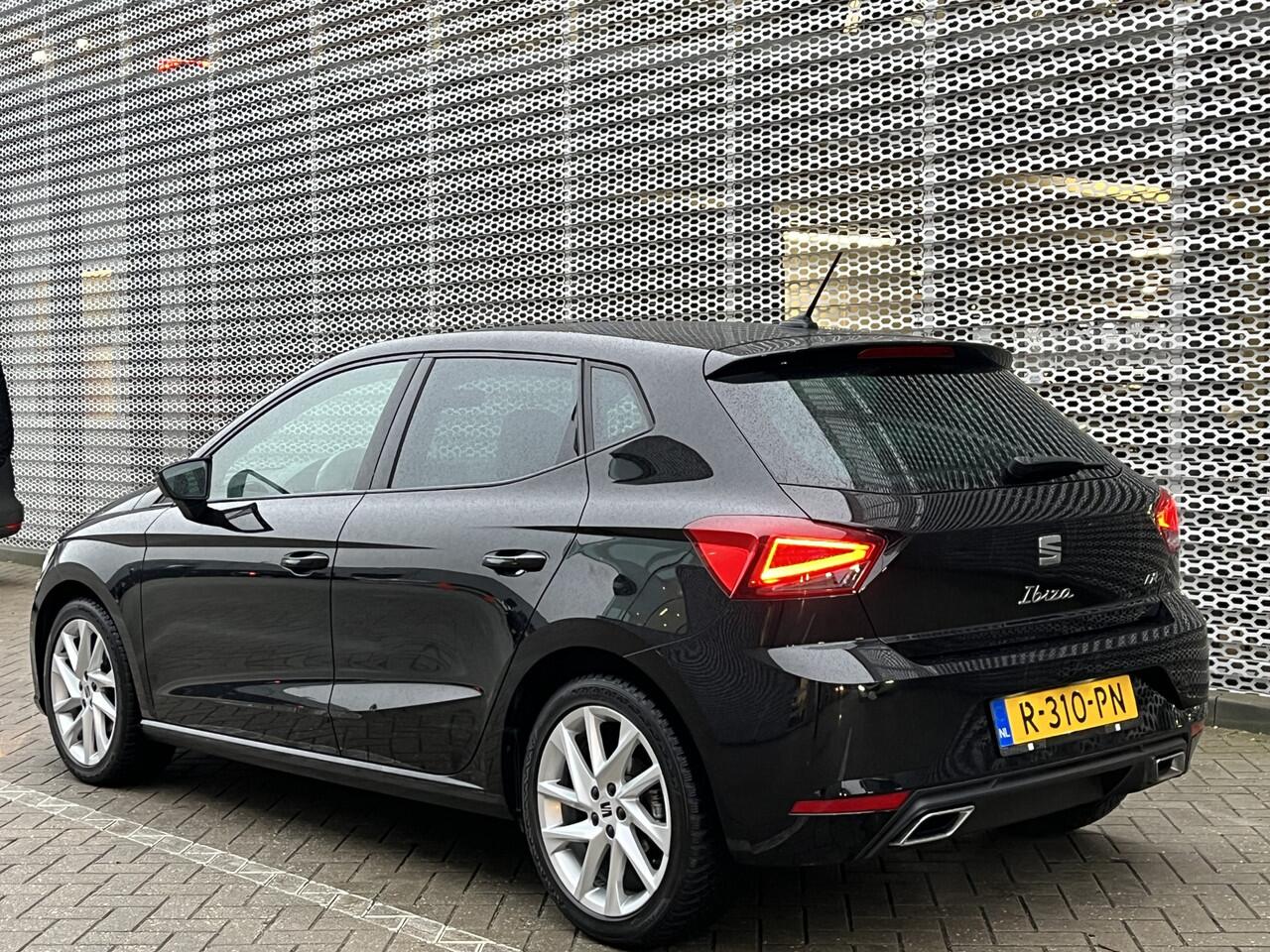 Seat IBIZA 1.5 TSI FR Sport 150pk DSG / App connect / Parkeersensoren V+A / Climate controle / Lichtmetaal 17 inch / P4