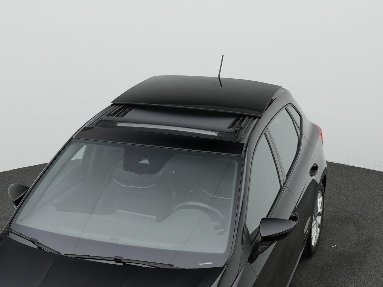 Seat IBIZA 1.0 EcoTSI 110 pk DSG FR Business Intense | Panoramadak | Achteruitrijcamera | Stoelverwarming | Navigatie