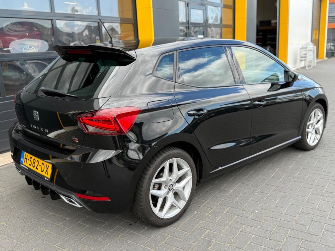 Seat IBIZA 1.0 TSI 115 PK FR BUSINESS INTENSE CAMERA