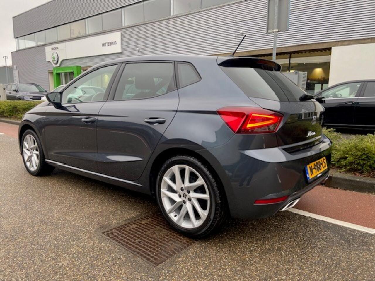 Seat IBIZA 1.0 EcoTSI 95pk FR / Facelift / LED / Full-Link / Clima / Parkeersensoren / Donker Glas / 18" LMV