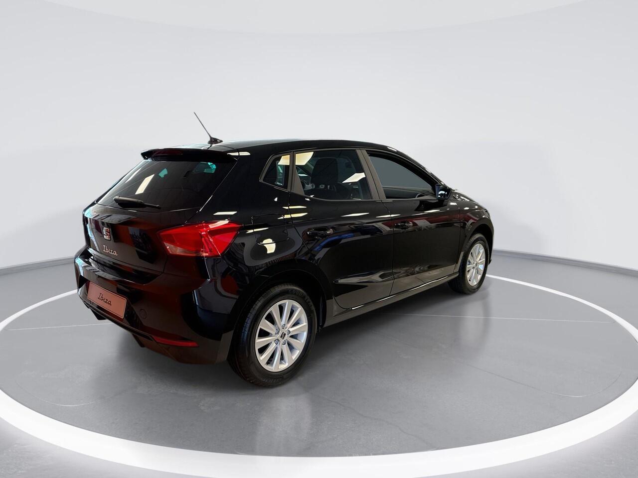 Seat IBIZA 1.0 EcoTSI Style Business Connect Apple carplay | Draadloos laden | Climate control| Stoelverwarming!