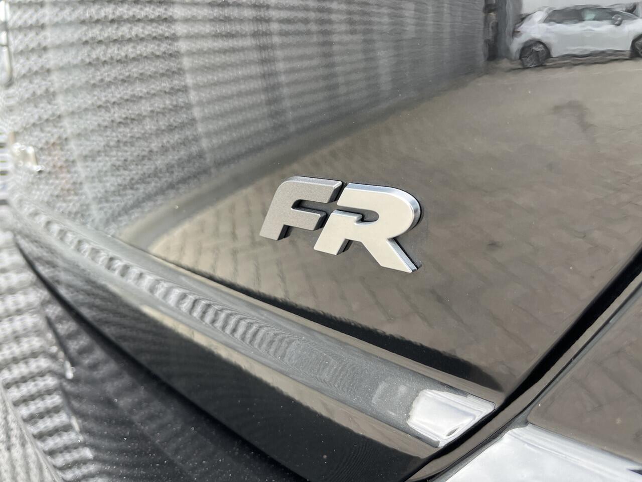 Seat IBIZA 1.0 EcoTSI FR / Digitaal dashboard / LED / App connect / Climate controle / Parkeersensoren / Lichtmetaal 18 inch / **