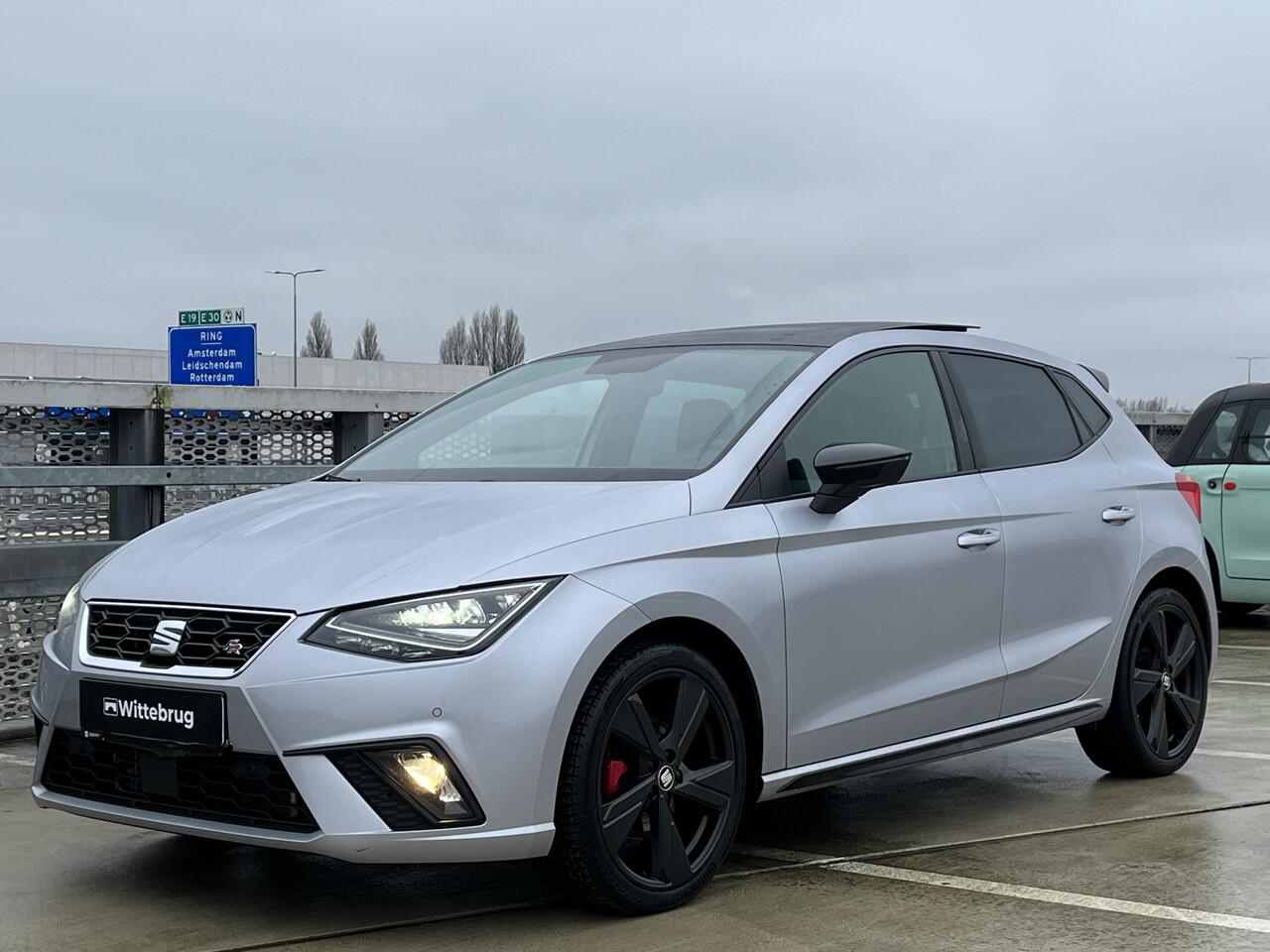 Seat IBIZA 1.0 TSI 110PK FR Black Edition / Panoramadak / ACC / Keyless / Full Led / Achteruitrijcamera / LMV 18" P4