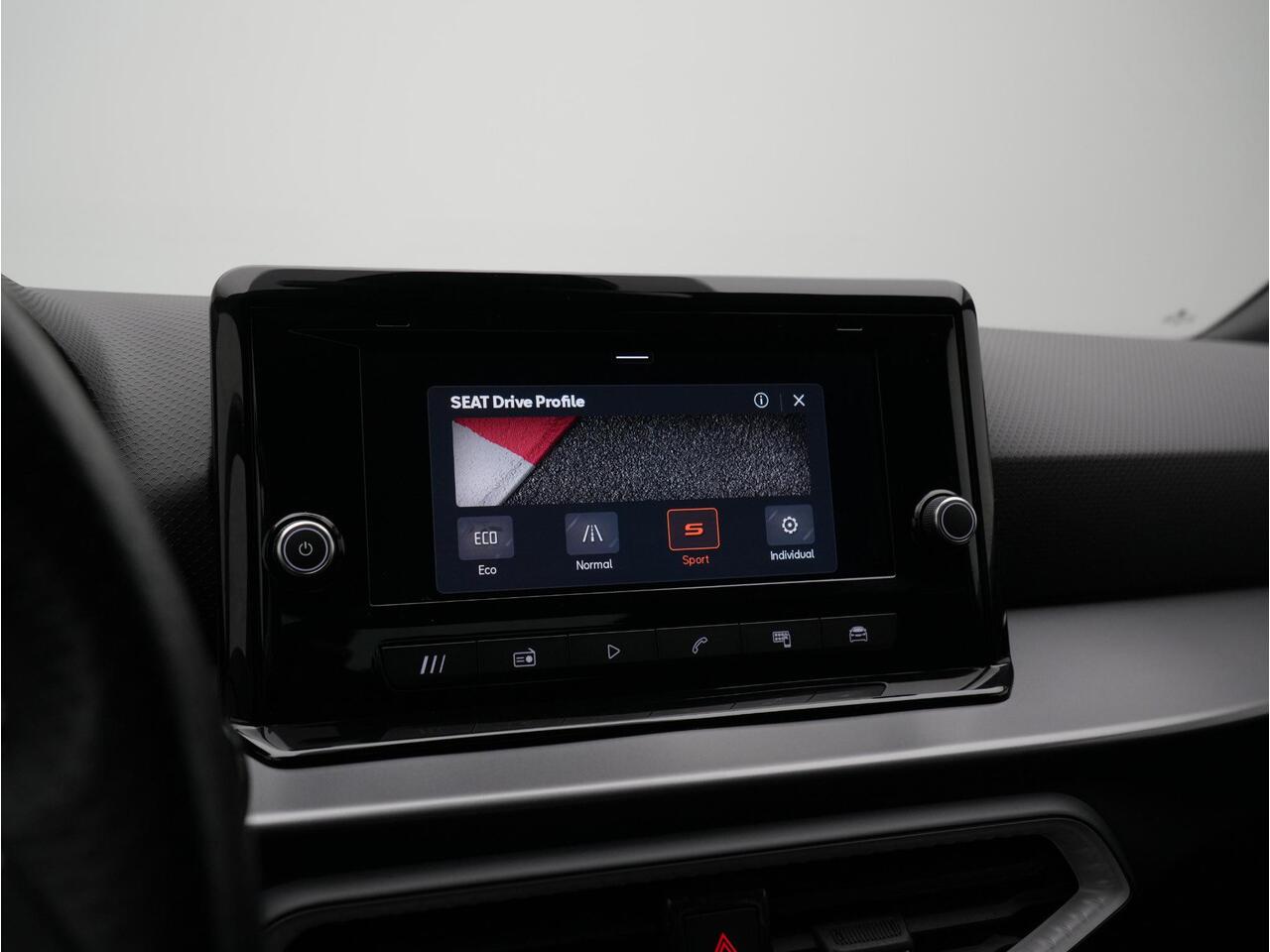 Seat IBIZA 1.0 EcoTSI 115 pk FR Anniversary | Parkeersensoren voor/achter | Virtual Cockpit | Carplay | Climatronic