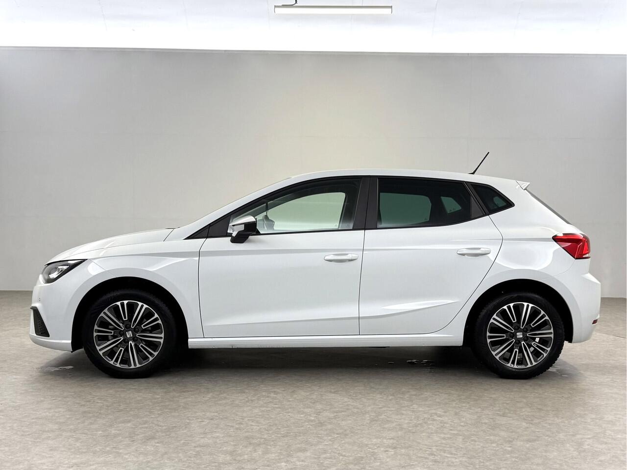 Seat IBIZA EcoTSI Style Business Intense | Virtual | Carplay | Cruise | Stoelverw. | Navi | Parkeersens. | NAP