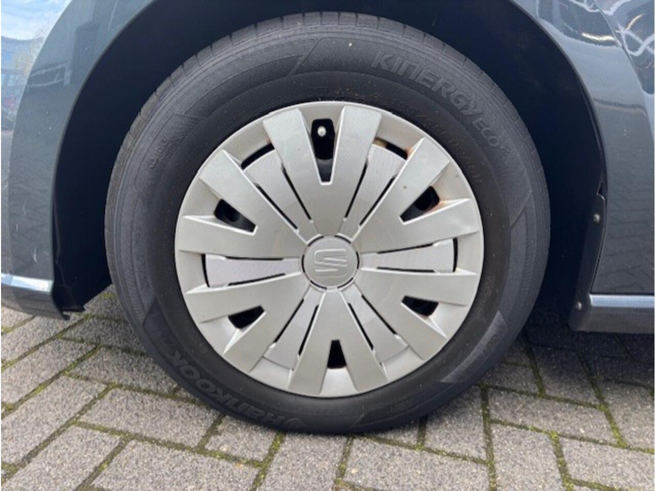 Seat IBIZA 1.0 TSI Style Business Intense Navigatie / Airco (Clima) / Camera / Parkeersensoren / App-connect