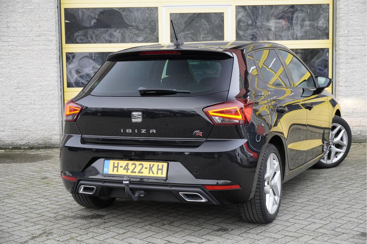 Seat IBIZA 1.0 TSI 5drs FR Business Intense BJ2020 Lmv 17" | Led | Pdc | Navi | Afneembare trekhaak | App-Connect | Climate control | Cruise control | Sportstoelen | Zwarte hemel | Extra getint glas