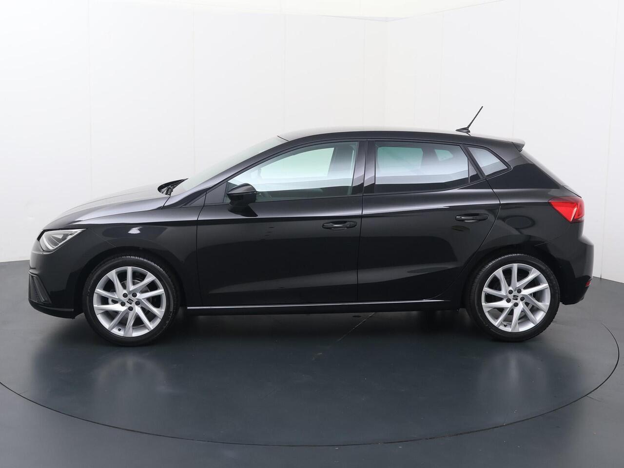 Seat IBIZA FR Business Connect 1.0 70 kW / 95 pk EcoTSI Hatch