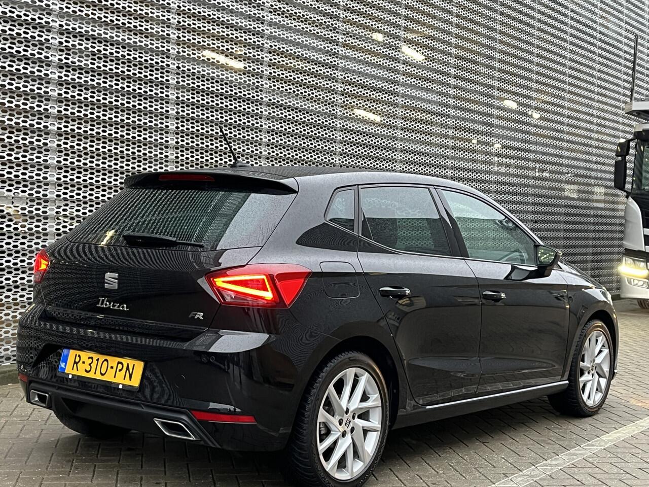 Seat IBIZA 1.5 TSI FR Sport 150pk DSG / App connect / Parkeersensoren V+A / Climate controle / Lichtmetaal 17 inch / P4