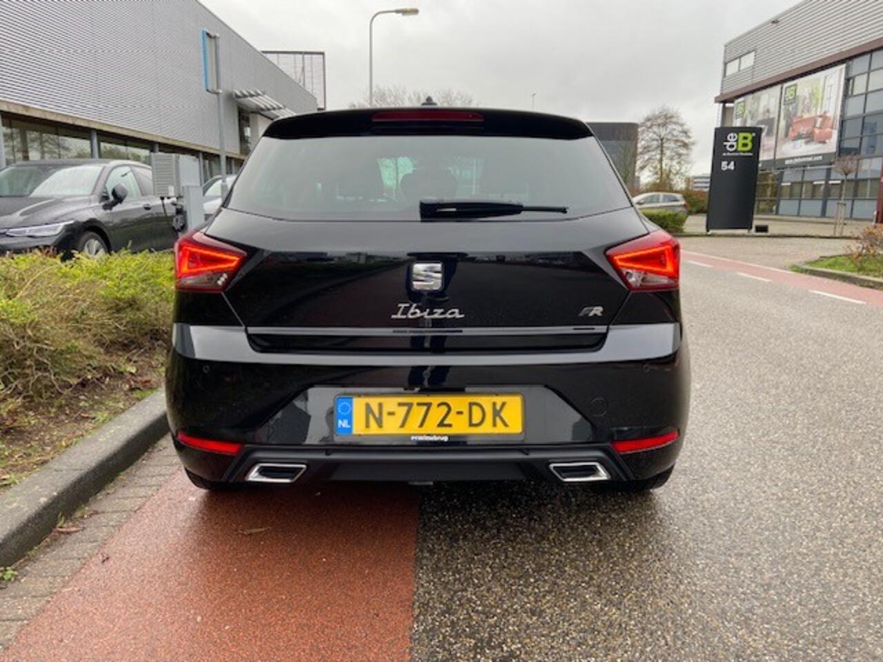 Seat IBIZA 1.0 EcoTSI FR Business Intense / 18" LMV / LED Koplampen / Navi / Camera / Virtual Cockpit / CarPlay / Leder-Alcantara