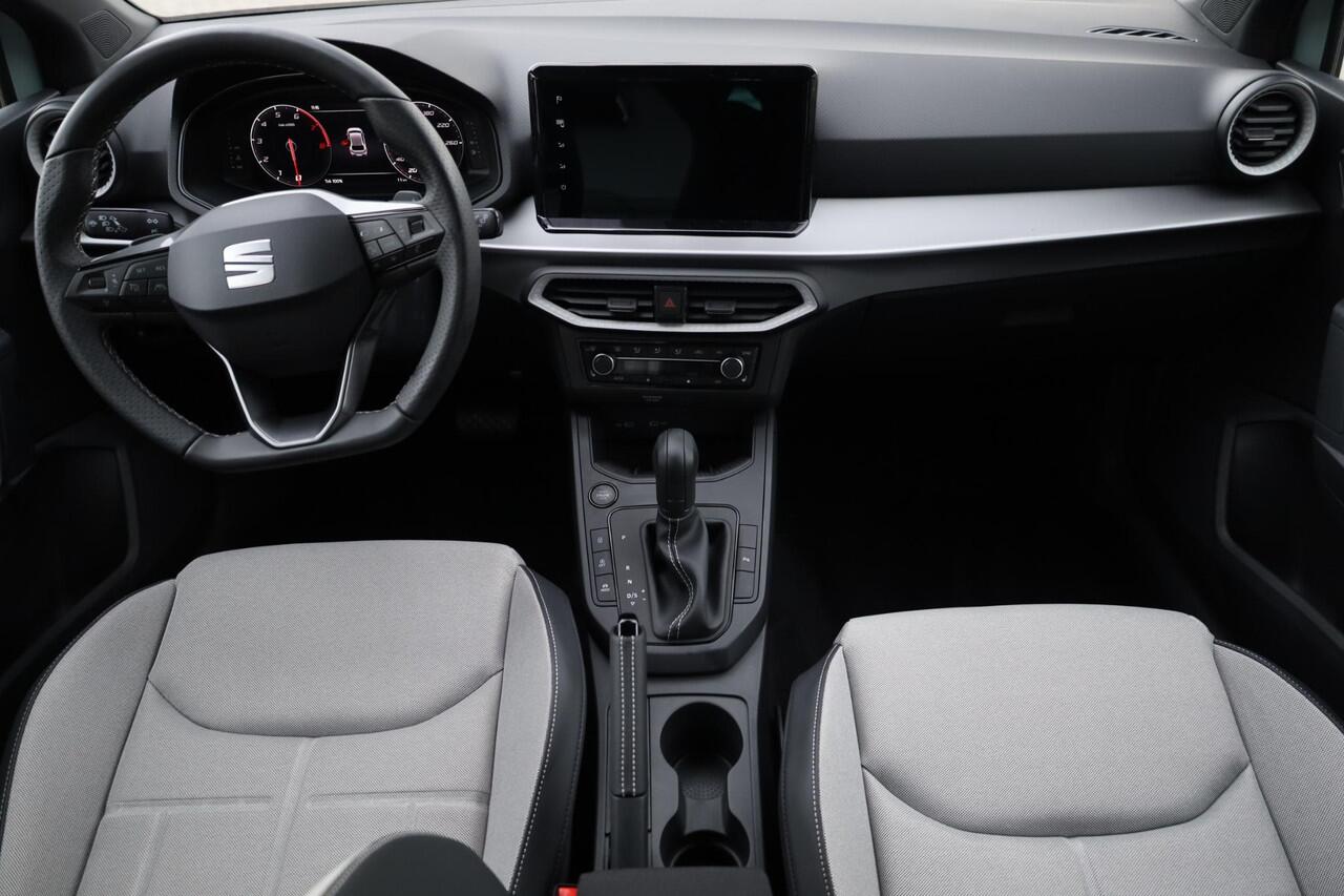 Seat IBIZA 1.0 EcoTSI FR Business Connect 115PK / 85kW Achteruitrijcamera, Apple Carplay & Android Auto, verwarmbare voorstoelen, Keyless Entry, dodehoekdetectie, full LED koplampen, navigatie, draadloos telefoon laden, groot digitaal instrumentenpaneel (Virtual Coc