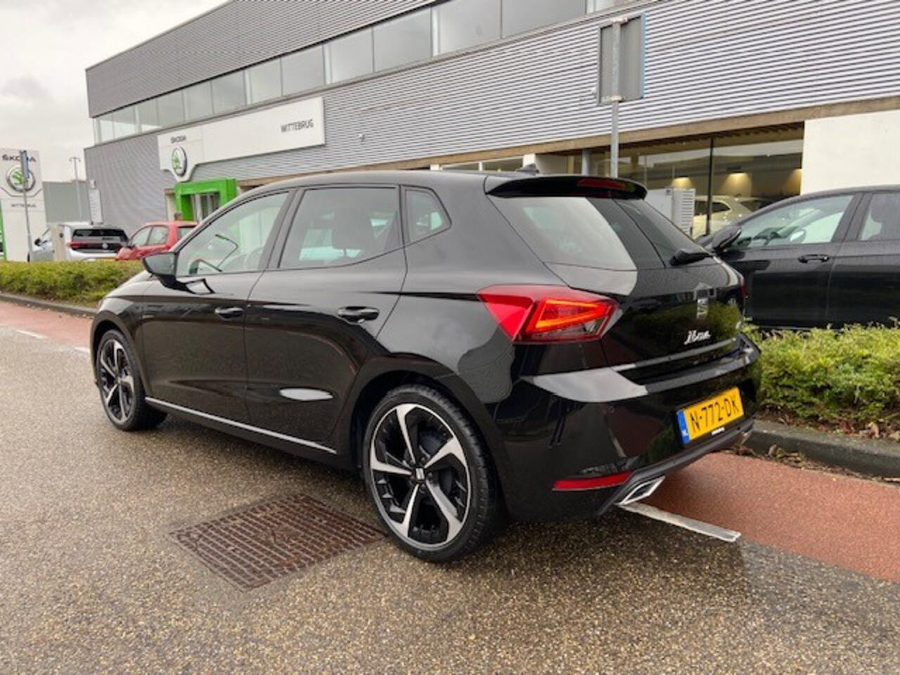 Seat IBIZA 1.0 EcoTSI FR Business Intense / 18" LMV / LED Koplampen / Navi / Camera / Virtual Cockpit / CarPlay / Leder-Alcantara