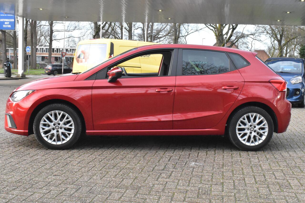Seat IBIZA 1.0 TSI Style Business Intense 1e Eigenaar | Camera | Trekhaak | Navigatie | 12 mnd BOVAG garantie | Whatsapp 06-53188999