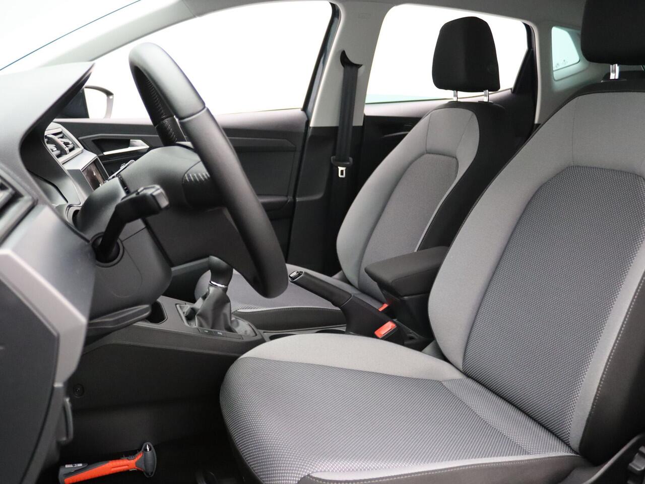 Seat IBIZA 100pk TSI Style Business Intense Camera | Cruise | Navi | Parkeersens. v+a