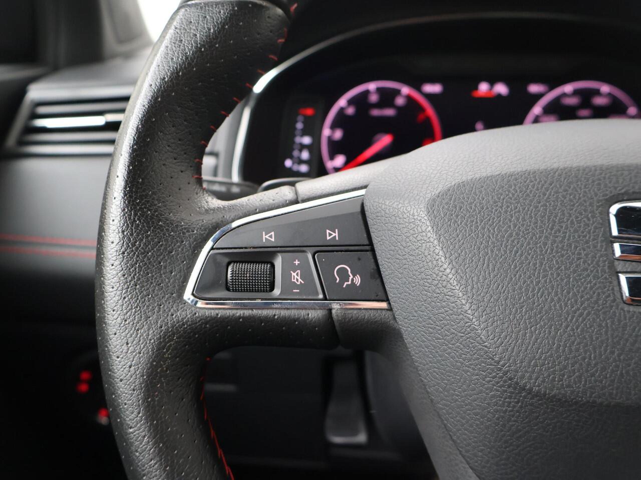 Seat IBIZA 1.0 TSI FR Business Intense Plus | 110 PK | Automaat | Beats audio pack | LED verlichting | Apple Carplay/Android Auto |