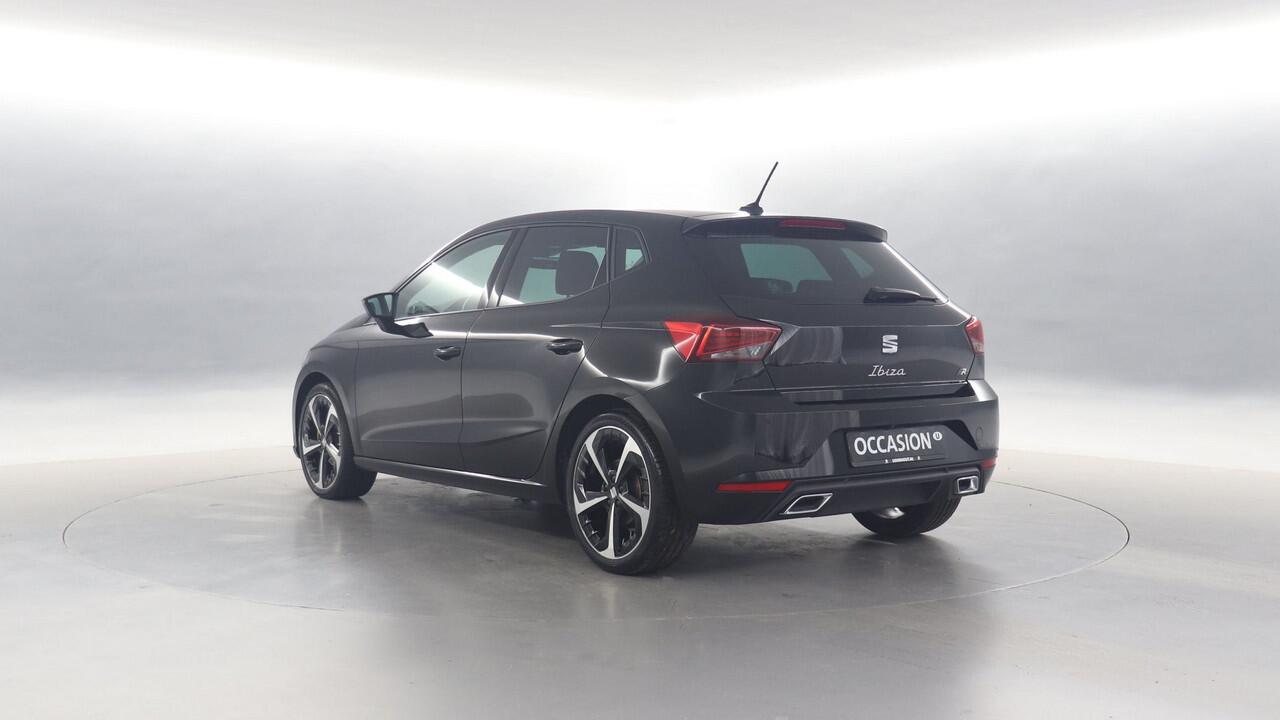Seat IBIZA 1.0 EcoTSI 95pk FR Business Connect / Navigatie via App Connect / Stoelverwarming / Camera