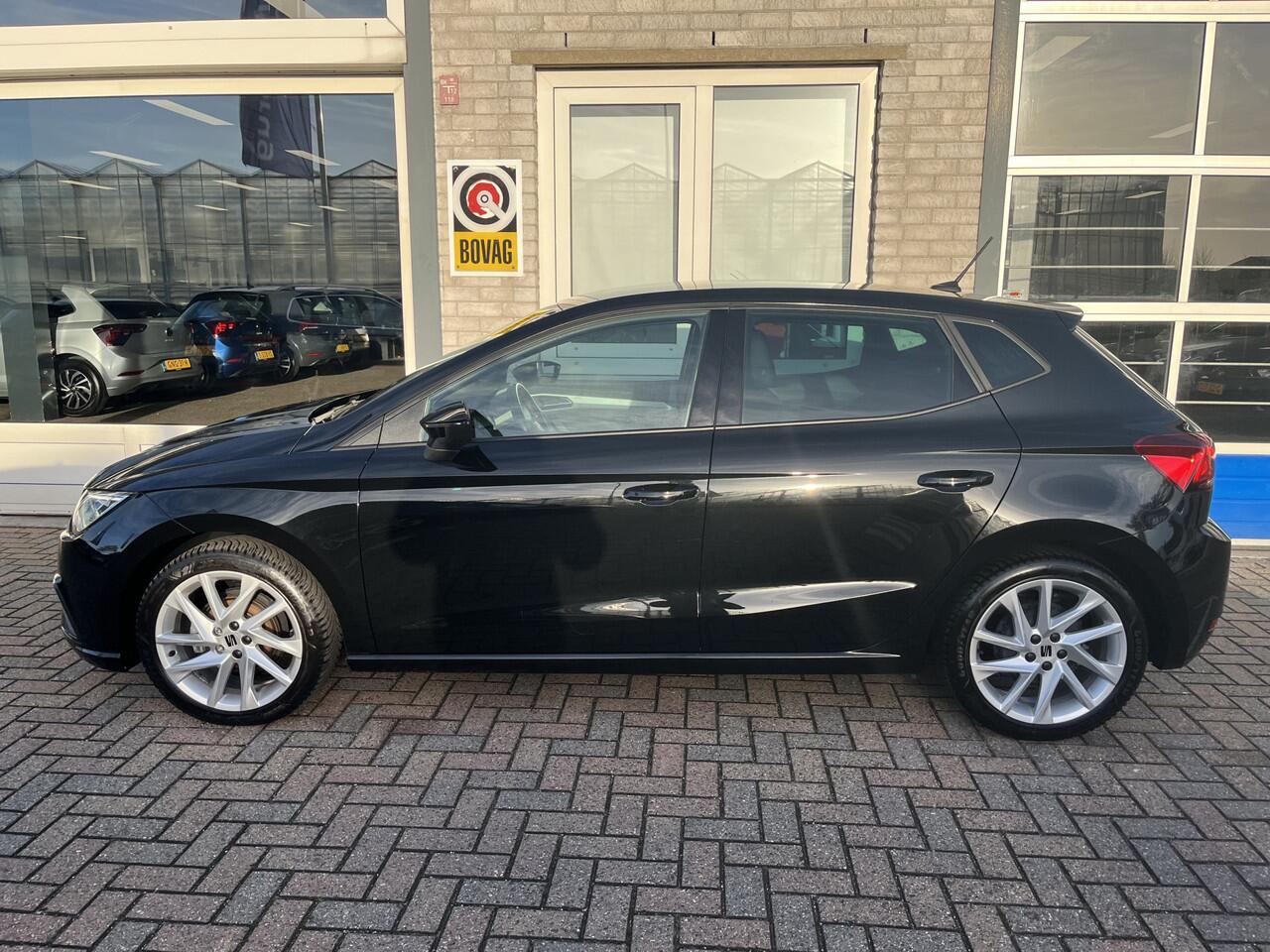 Seat IBIZA 1.0 TSI FR Business Intense / CAMERA/ PARK. SENSOREN/ LED PLUS/ ADAPT. CRUISE/ STOELVERWARM./ LEDER/ ALCANTARA/ VIRTUAL COCKPIT/ NAVI/ CLIMA