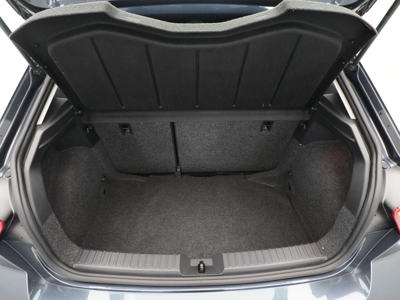 Seat IBIZA 1.0 TSI 95pk Style Signature Navigatie Stoelverwarming Clima 336