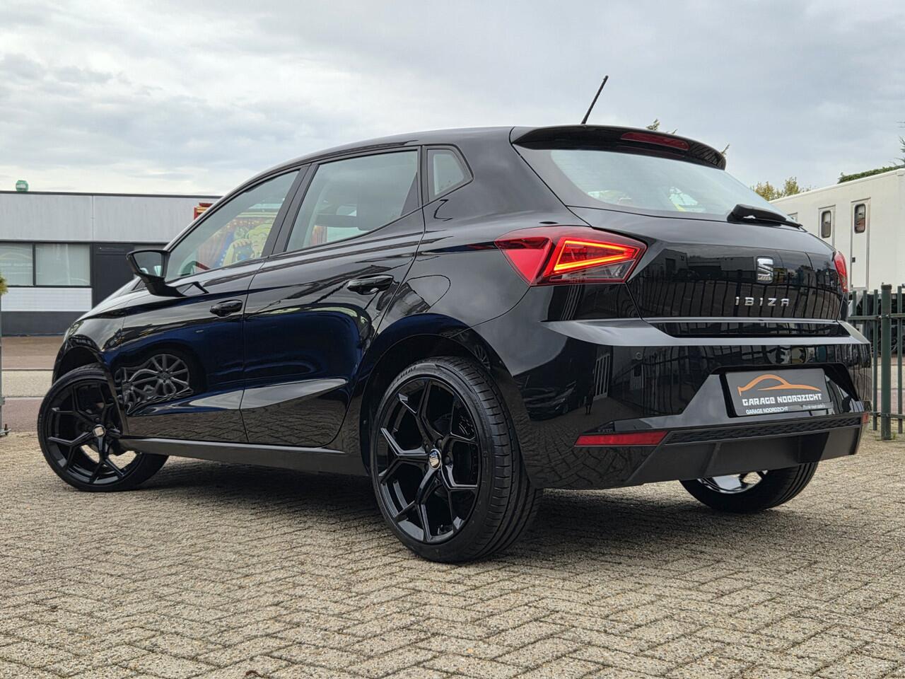 Seat IBIZA 1.0 TSI FR Business Intense NAVIGATIE|APPLE CARPLAY|CRUISE CONTROL|ECC/AIRCO|TELEFOON LAADPUNT|BLUE TOOTH TELEFONIE|PDC ACHTER|18 INCH|DEALER ONDERHOUDEN Maandag tot Vrijdag geopend van 09.00 uur tot 20.00 uur en Zaterdag van 09.00 tot 18.00 uur