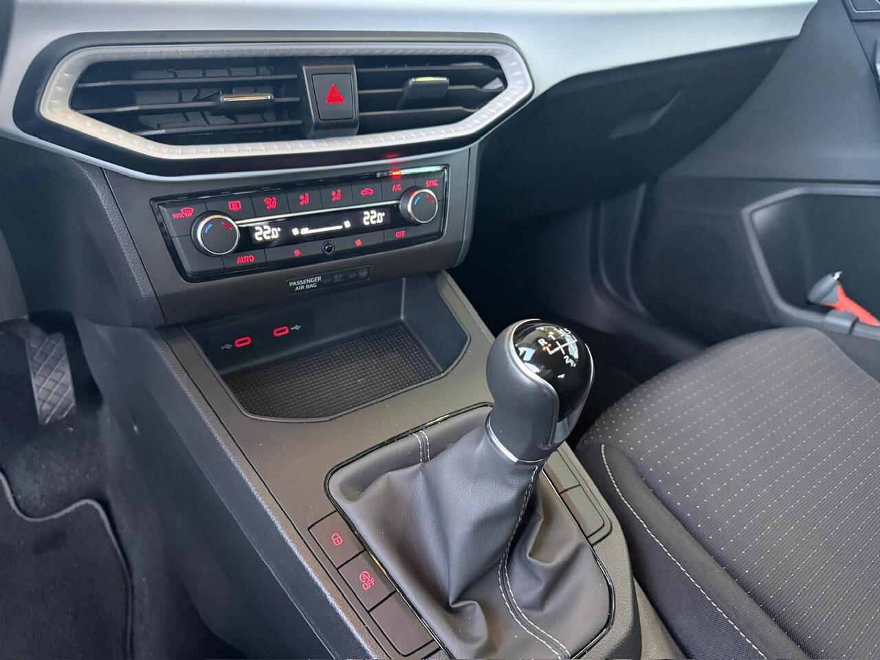 Seat IBIZA 1.0 EcoTSI Style Online /Led Koplampen / 16 Inch / PDC / Apple Carplay