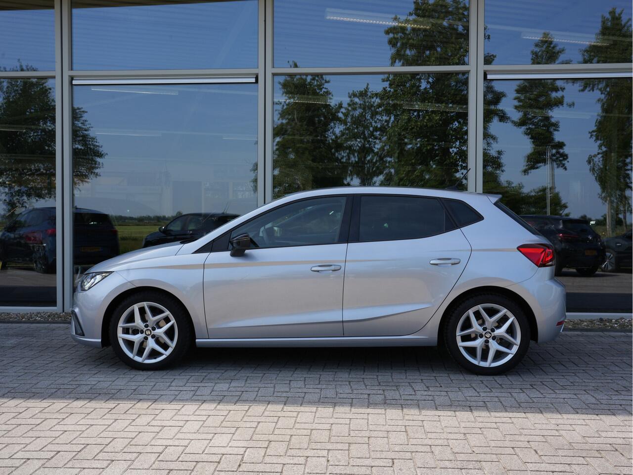 Seat IBIZA 1.0 TSI 116PK!! 6 Bak FR Business Intense | Clima | Camera | Navigatie | Android/Apple Carplay