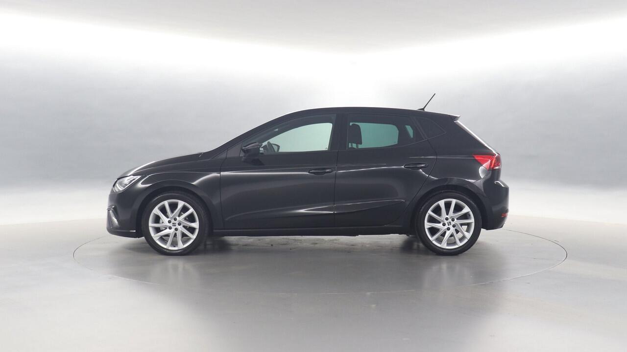 Seat IBIZA 1.0 EcoTSI 95pk FR / Navigatie via App Connect / LED / Parkeersensoren