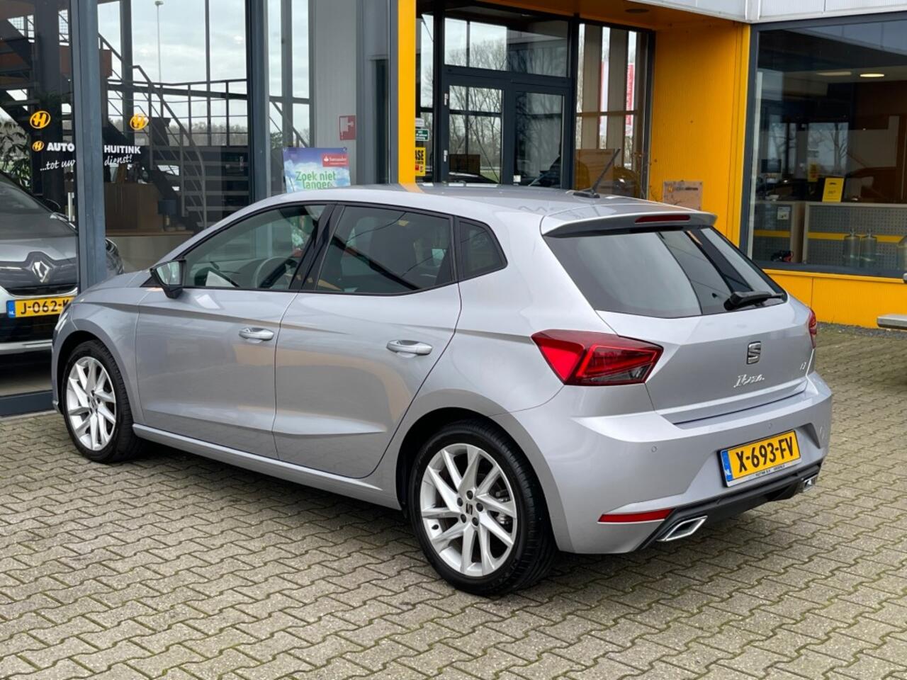 Seat IBIZA 1.0 TSI 110 pk FR Business - LED - Navi/Applecarplay/Android