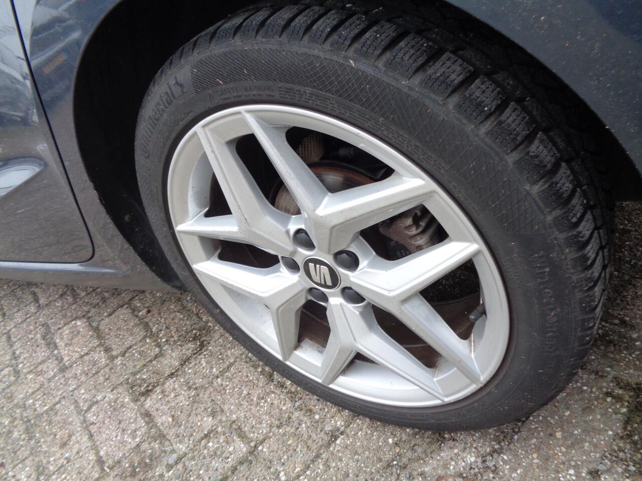 Seat IBIZA 1.0 TSI FR Business Intense Ecc,camera, PDC, Navigatie, carplay/android auto