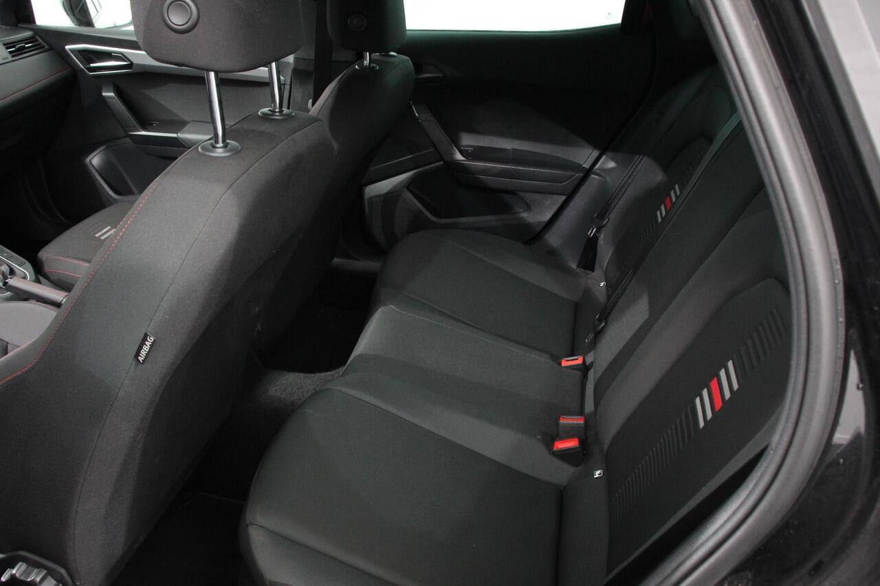 Seat IBIZA 1.0 TSI 110pk DSG FR | Navigatie | Apple Carplay / Android Auto | Climate Control | Adaptive Cruise Control | Stoelverwarming | Privacy Glass | Lichtmetalen Velgen |