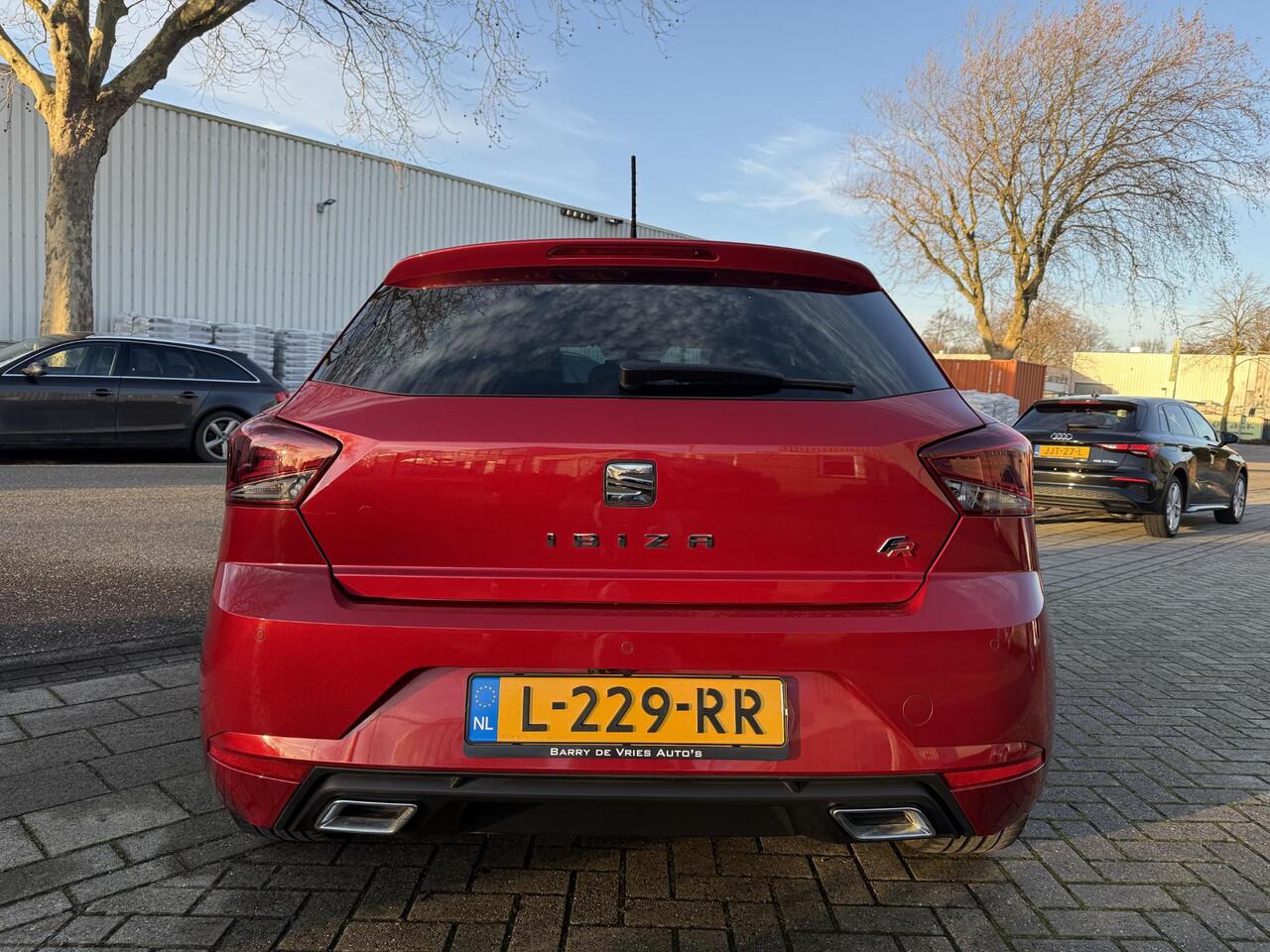 Seat IBIZA 1.0 TSI FR Business Intense | Apple Carplay | Achteruitrijcamera | Cruise Control |