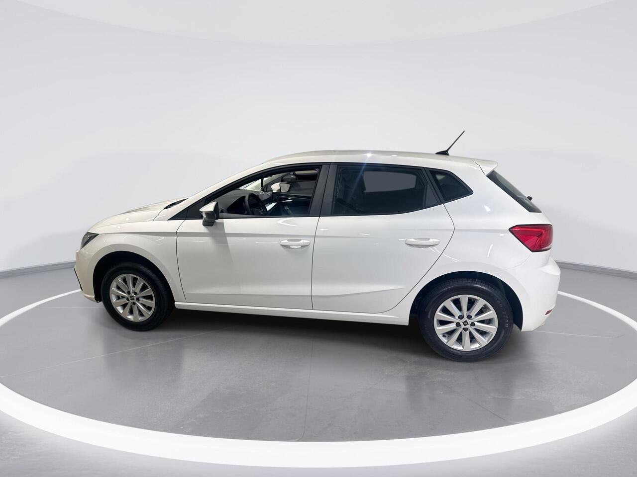 Seat IBIZA 1.0 EcoTSI Style APPLE CARPLAY Lichtmetalen velgen | Parkeersensoren | 2500 herwaardering!!