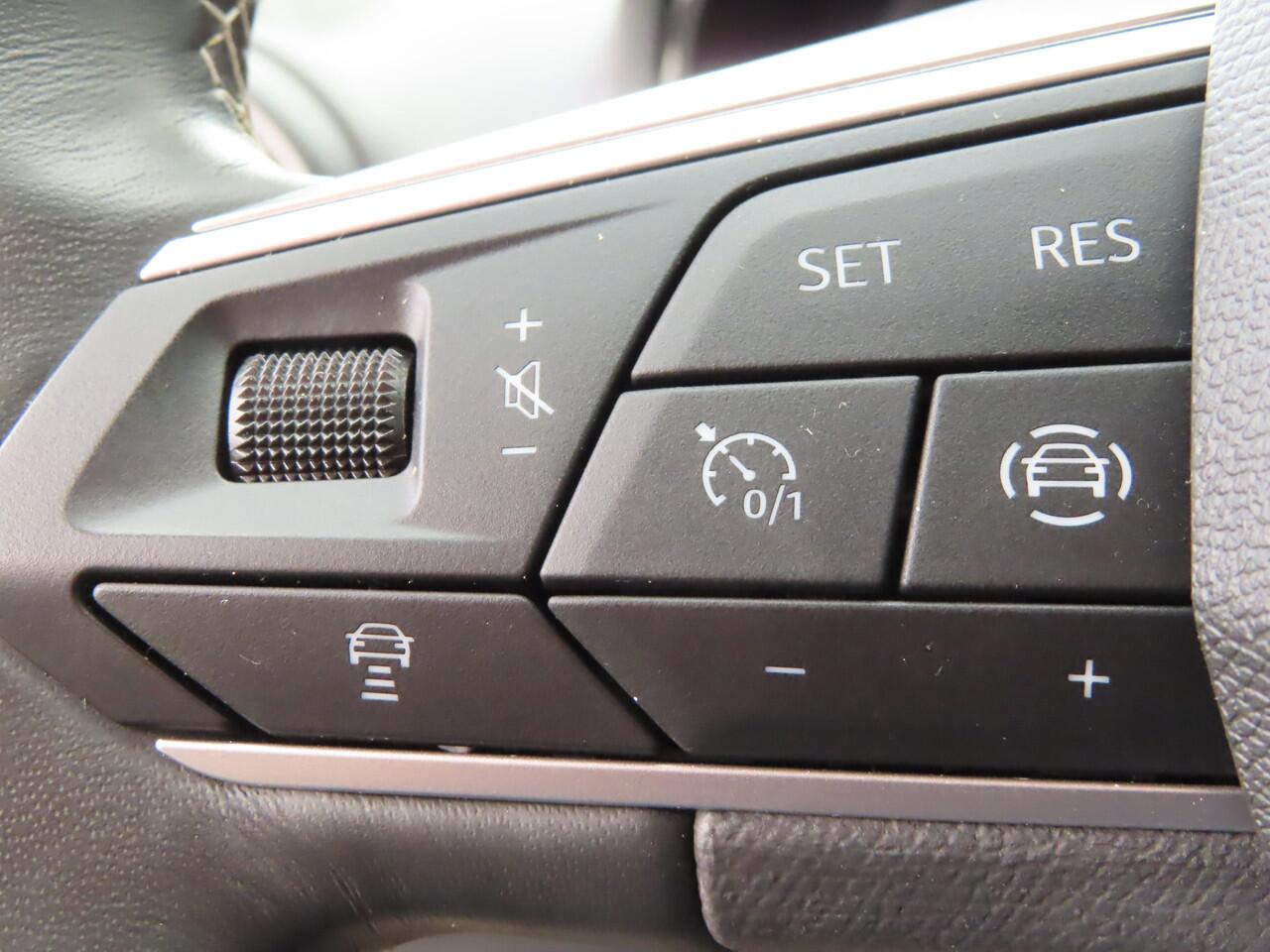 Seat IBIZA 1.0 EcoTSI 115pk | full led | camera | parkeersensoren voor + achter | adaptive cruise