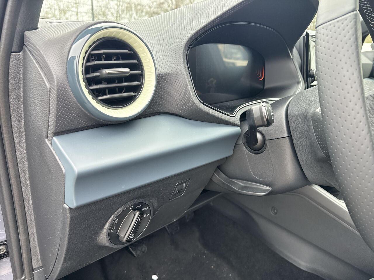 Seat IBIZA Style Plus 1.0 EcoTSI 70 kW / 95 PK Hatchback 5 de | Metallic Lak | 3000,- Inruilvoordeel!!