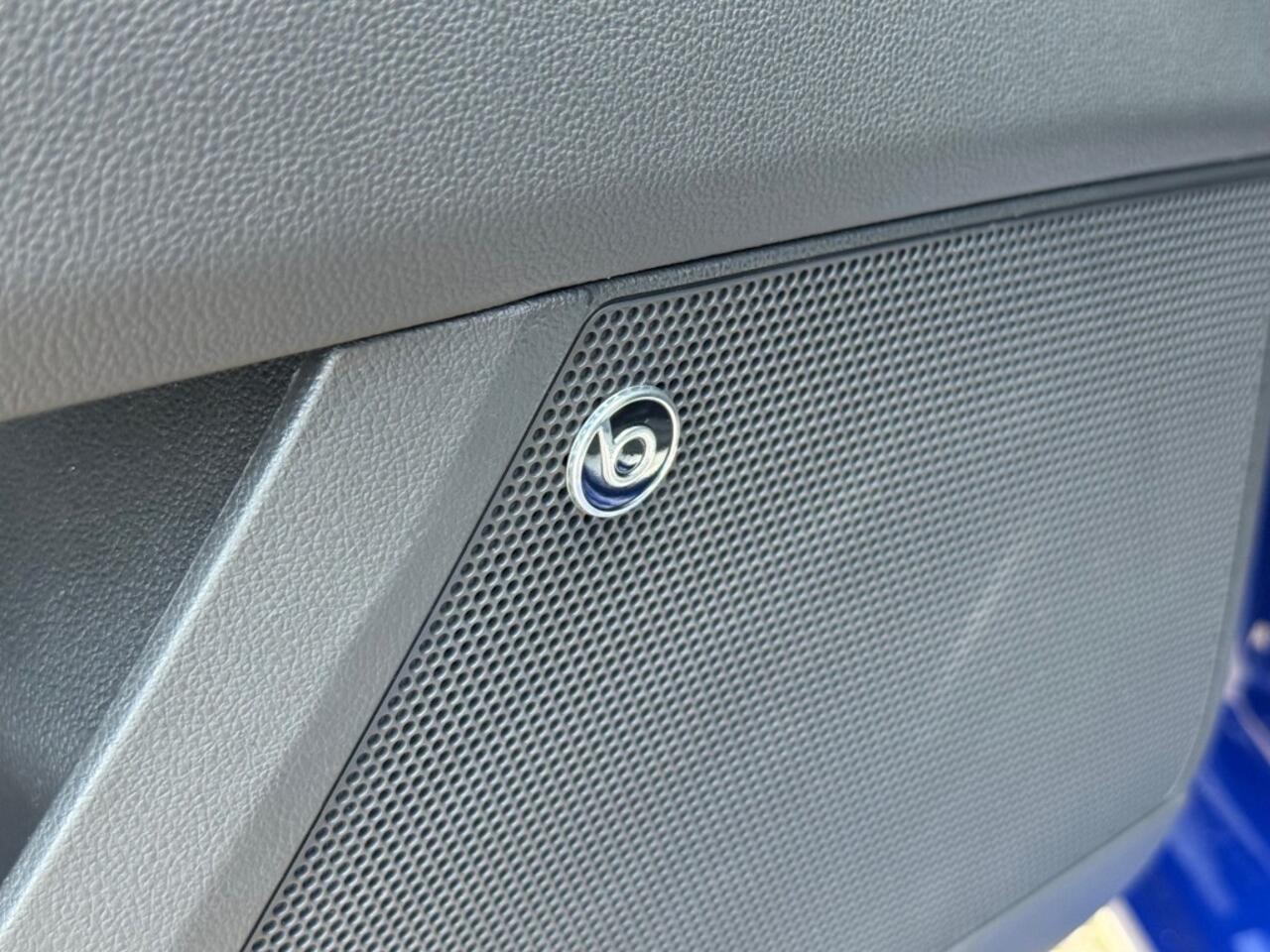 Seat LEON 1.0 TSI FR Pano Led Trekhaak Camera Stoelverw.