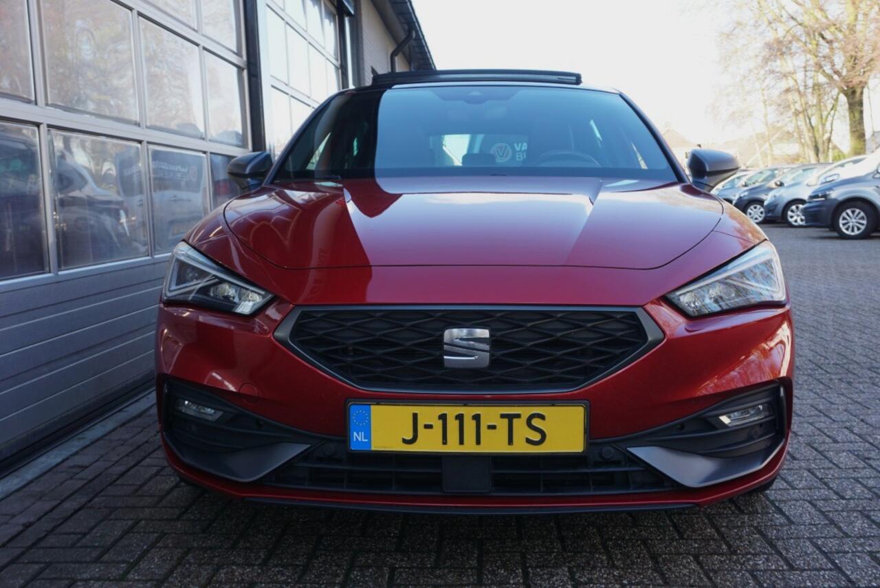 Seat LEON 1.0 TSI FR Launch Edition Camera/Trekhaak/Panodak!