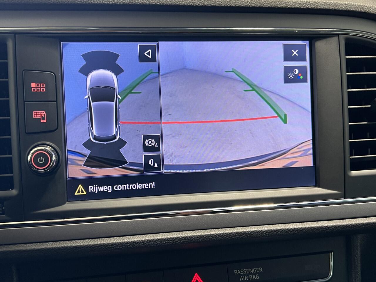 Seat LEON 1.0 TSI Style Ultimate Edition | Navigatie/Android/Apple Carplay | LM Velgen 16" | Cruise Control | Airco |