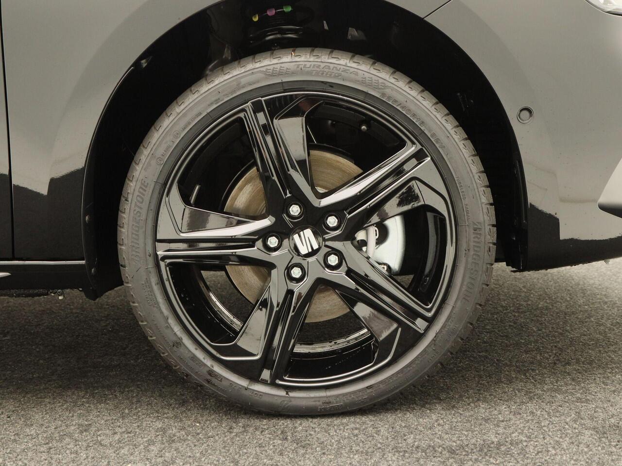 Seat LEON Sportstourer FR Business 1.5 TSI eHybrid PHEV 204pk | Trekhaak | Adaptive cruise control | Black pack | Achteruitrijcamera